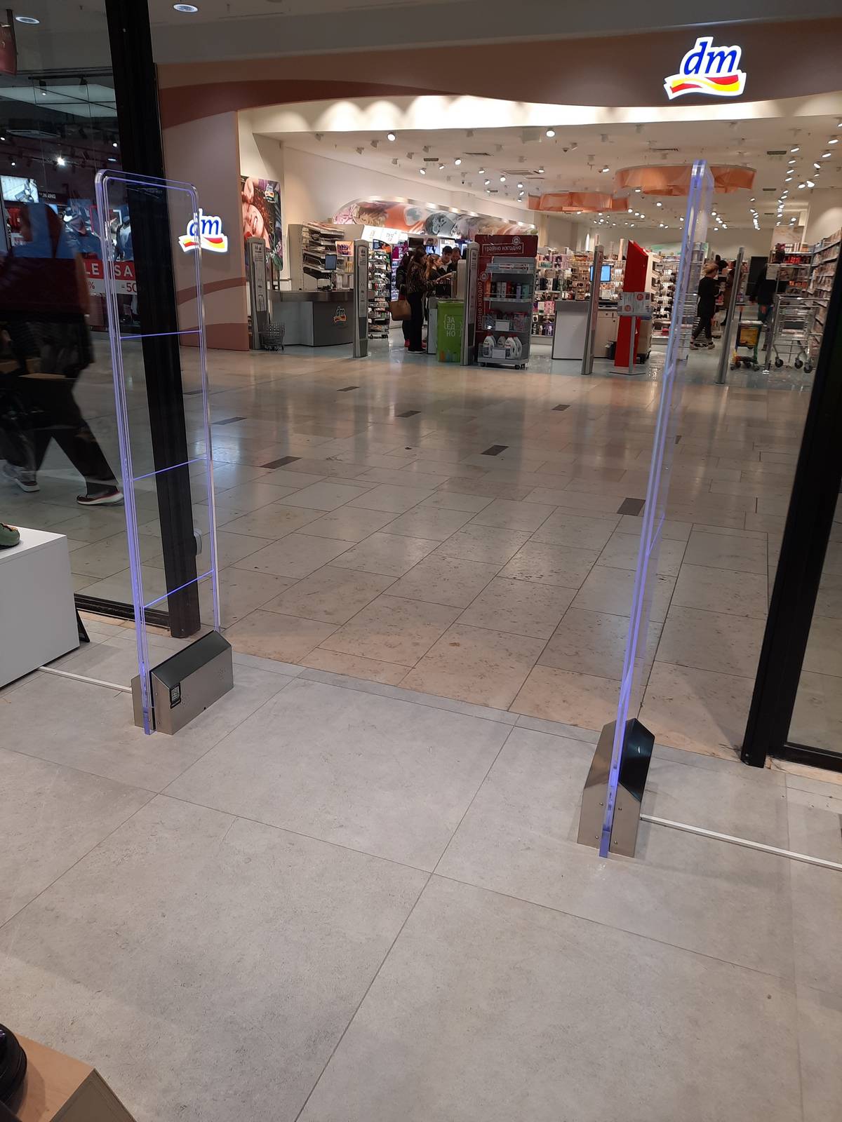 porti antifurt cu etichete antifurt