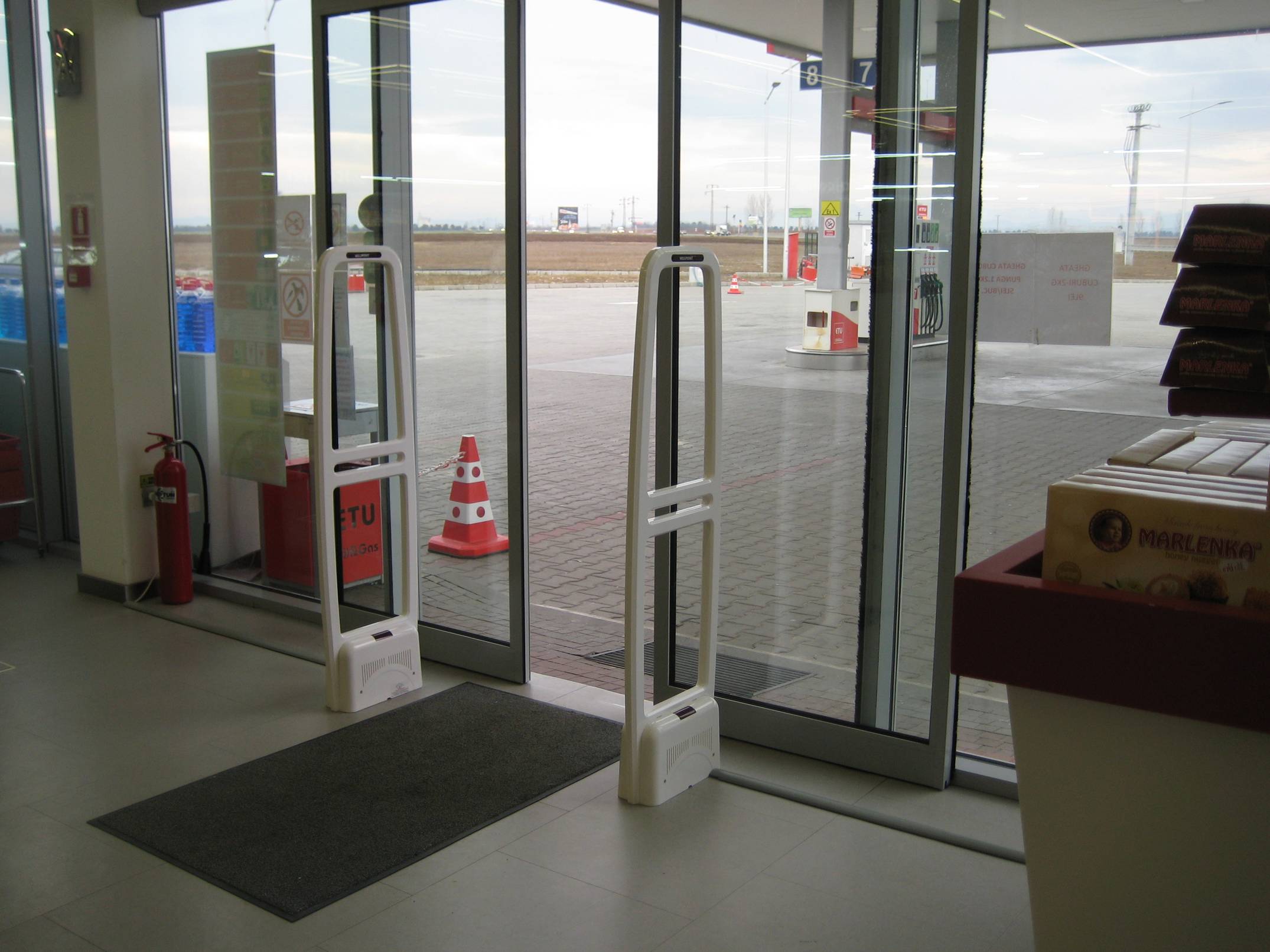 porti antifurt cu etichete antifurt